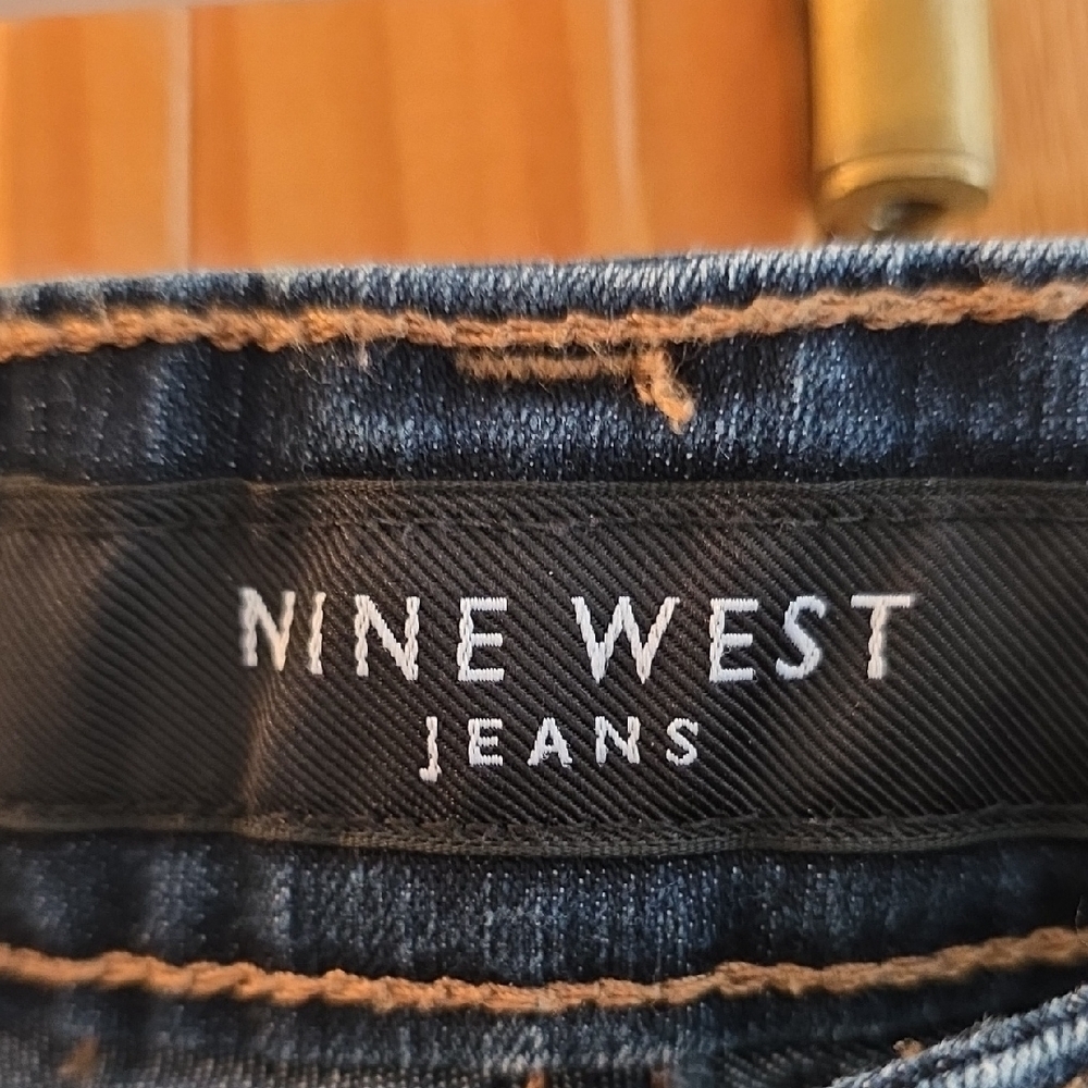 Nine West Indigo Denim Capris - Picture 2 of 3